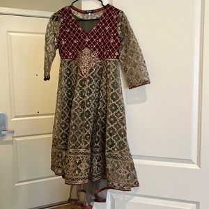 3 piece Pakistani outfit